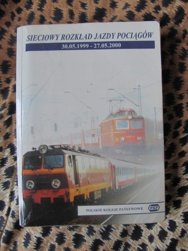 Zdjęcie oferty: Sieciowy Rozkład Jazdy Pociągów 30.05.1999-27.05.2000