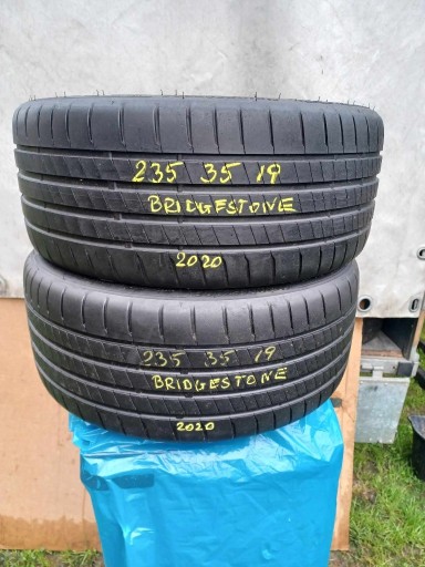 Zdjęcie oferty: Opony letnie Bridgestone 235/35 R19