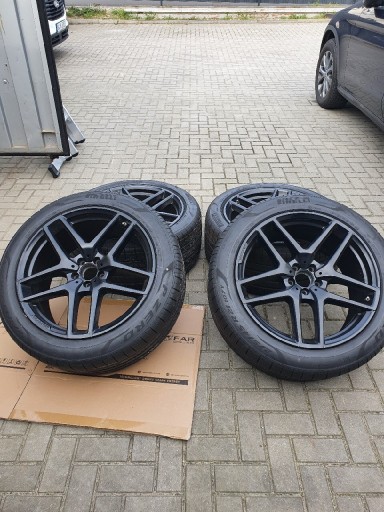 Zdjęcie oferty:  Felgi AMG  21' Mrecedes GLE z Opony Pirelli PZERo