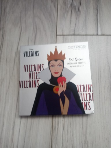 Zdjęcie oferty: CATRICE Disney Villains Zła Królowa raz użyta!