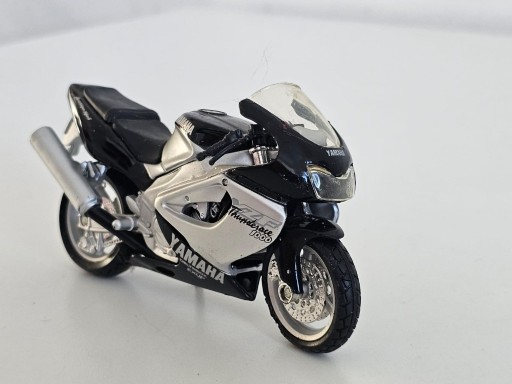 Zdjęcie oferty: Maisto 1:18 - Yamaha YZF 1000 Thunderace model motocykla