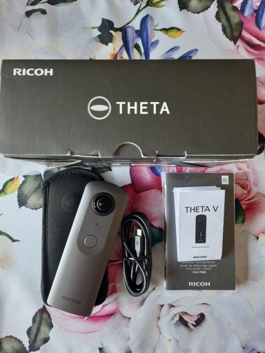 Zdjęcie oferty: Kamera sportowa sferyczna 360stopni Ricoh Theta V