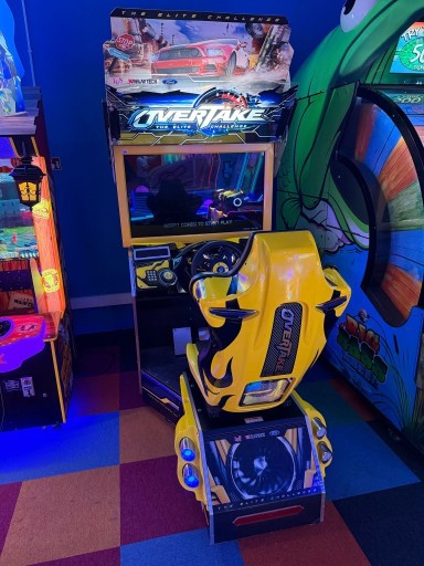 Zdjęcie oferty: Automat Wyścigowy - Overtake