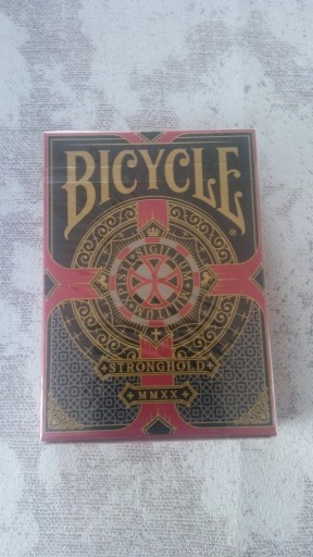 Zdjęcie oferty: BICYCLE Stronghold Crimson karty do gry USA