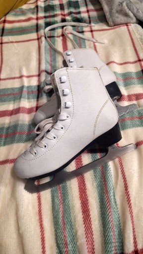 Zdjęcie oferty: Łyżwy figurowe roz. 31/32