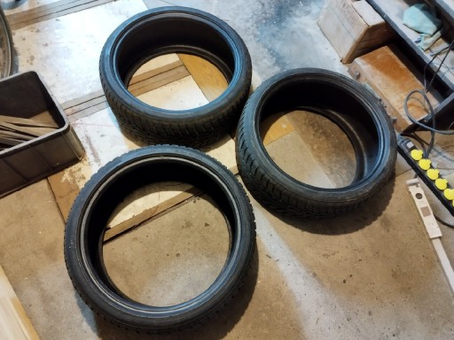 Zdjęcie oferty: Opony 235/35R19 nokian zima