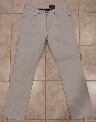 Zdjęcie oferty: Spodnie Wrangler Arizona Stretch W34 L32 jasne