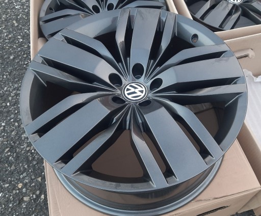 Zdjęcie oferty: Alufelgi VW 20" OE 3QF601025J 4szt piękne ET34