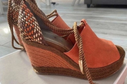 Zdjęcie oferty: Tamaris espadryle koturny jak nowe 36