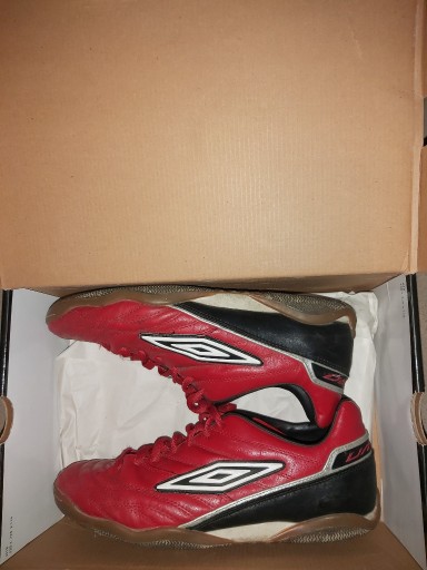 Zdjęcie oferty: Buty Umbro - Piłka nożna r. 44,5