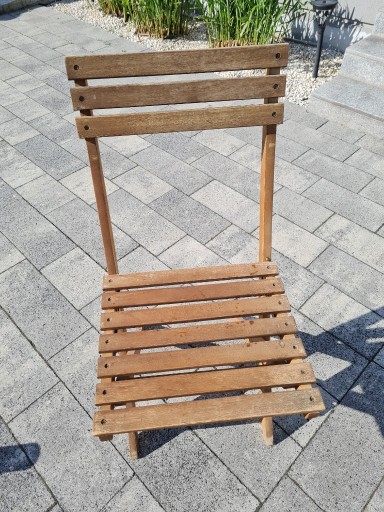 Zdjęcie oferty: Drewniany stół z 8 krzesłami