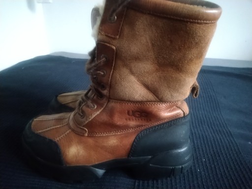 Zdjęcie oferty: Super śniegowce z kożuchem UGG roz.40