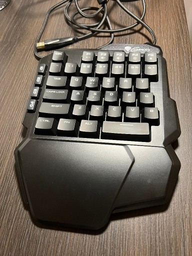 Zdjęcie oferty: Thor 100 RGB keypad