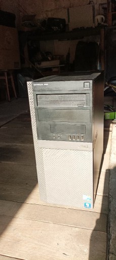 Zdjęcie oferty: Dell komputer stacjonarny 