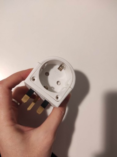 Zdjęcie oferty: Przejściowka adapter gk power (310) F8813 Box Euro Adaptor 5AMP