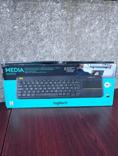 Zdjęcie oferty: Klawiatura Logitech K400 Plus z touchpadem – bezprzewodowa, nowa