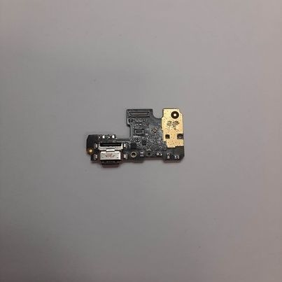 Zdjęcie oferty: org. płytka z gniazdem z demontażu Xiaomi Mi A3