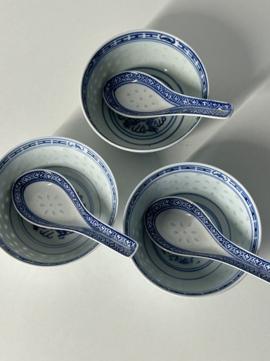 Zdjęcie oferty: Chińska porcelana ryżowa 3x miseczki łyżki