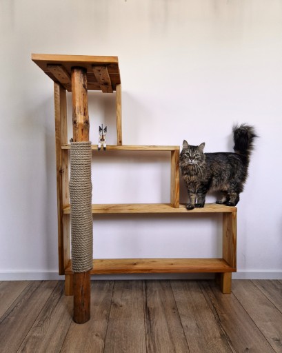 Zdjęcie oferty: Drewniany drapak dla kota z siedziskiem 110 cm