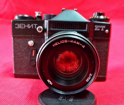 Zdjęcie oferty: Aparat fotograficzny Zenit ET Helios 44M-4 Etui