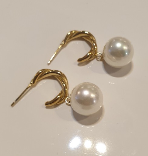 Zdjęcie oferty: Nowe kolczyki z perłami stal chirurgiczna 316