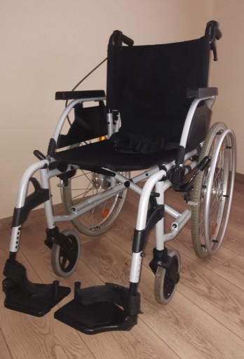 Zdjęcie oferty: Wózek inwalidzki ręczny Breezy Sunrsie składany 