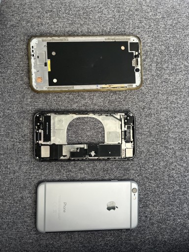 Zdjęcie oferty: 3 telefony iPhone 6 iPhone 8 motorola one bez iCloud!!!