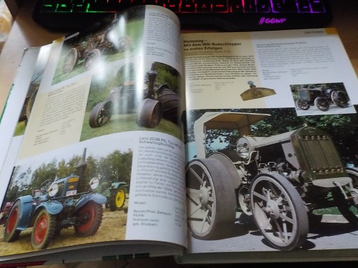 Zdjęcie oferty: traktor Ursus  traktory album 1000 zdjęć i opisów