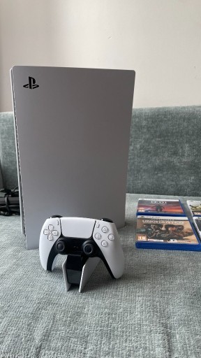 Zdjęcie oferty: Playstation 5 1TB + stacja ładująca + 4 gry