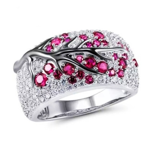 Zdjęcie oferty: Przepiękny srebrny pierścionek.