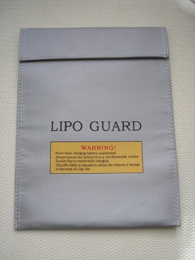 Zdjęcie oferty: LIPO guard - nieużywane 23x30 cm