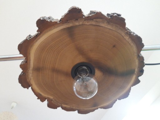 Zdjęcie oferty: Lampa sufitowa z plastra drewna akacji