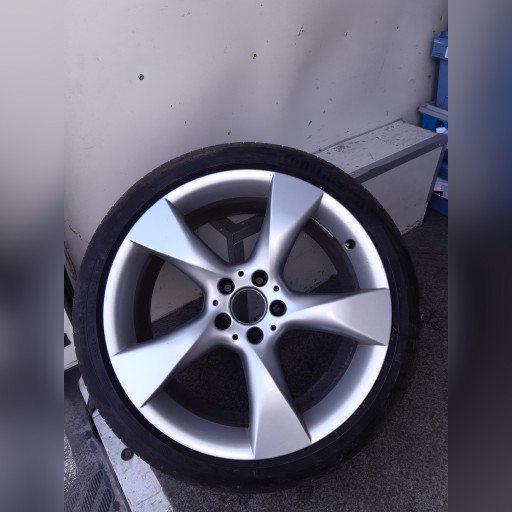 Zdjęcie oferty: Felga Mercedes CLS W 218 19 CALI 