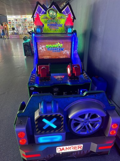 Zdjęcie oferty: Automat zarobkowy/ticketowy- Zombie Outbreak