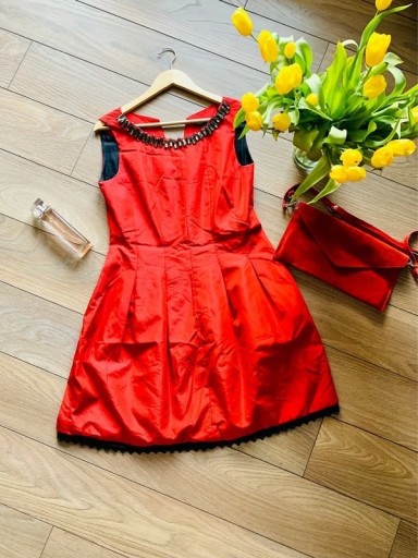 Zdjęcie oferty: Czerwona wizytowa sukienka Zara r. L
