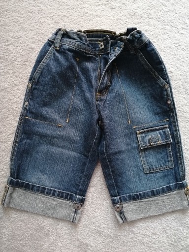 Zdjęcie oferty: Krótkie spodenki jeans 