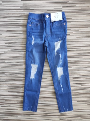 Zdjęcie oferty: Spodnie jeans przetarcia George 110/116
