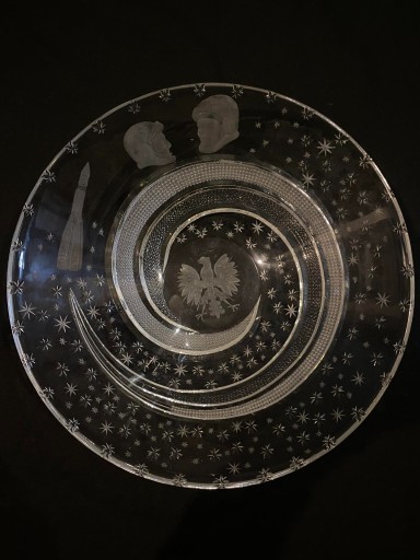 Zdjęcie oferty: patera kryształ prl Hermaszewski patriotyk kosmos