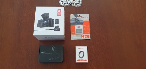 Zdjęcie oferty: NOWY wideo rejestrator VANTRUE E3 + karta 256GB