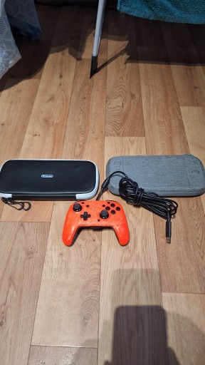 Zdjęcie oferty: Pad pdp przewodowy do nintendo switch + etui x2 cena za komplet