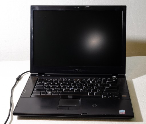 Zdjęcie oferty: Dell Latitude E6500 T9400 4GB RAM SSD 