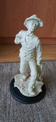 Zdjęcie oferty: Figurka Figura Rzeźba Dziadek w kapeluszu 29 cm