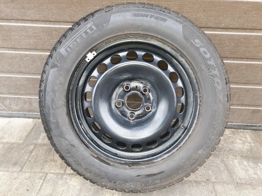 Zdjęcie oferty: Felgi z oponami Pirelli 