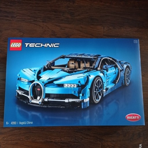 Zdjęcie oferty: LEGO Technic Bugatti Chiron 42083