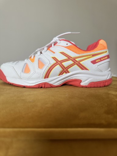 Zdjęcie oferty: Buty tenisowe ASICS rozmiar 35,5