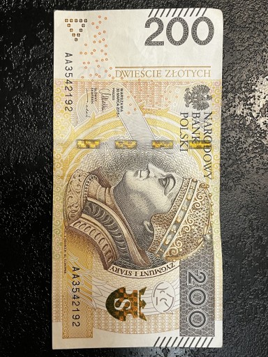 Zdjęcie oferty: Banknot seria AA 200 złotych 