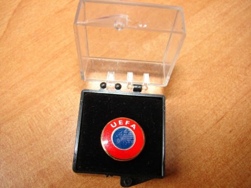 Zdjęcie oferty: UEFA - pin - znaczek - przypinka