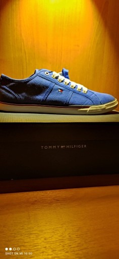 Zdjęcie oferty: TOMMY HILFIGER NIEBIESKI BUTY 44