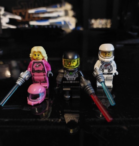 Zdjęcie oferty: Lego Minifigures Astronauci 