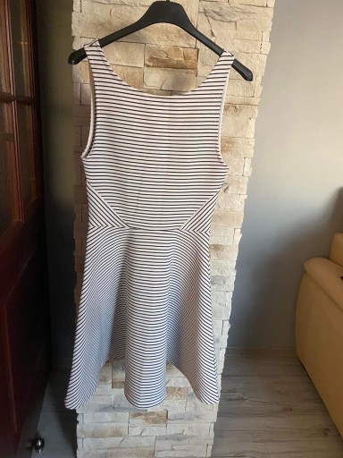 Zdjęcie oferty: Sukienka paski H&M XS stan idealny